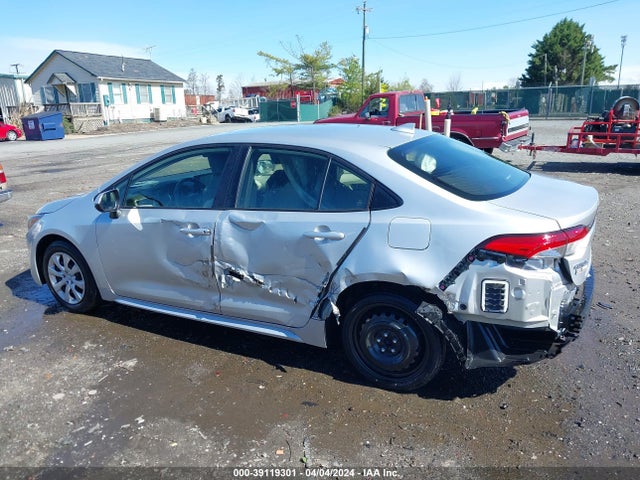 Toyota COROLLA LE 2022 JTDEPMAE2NJ218171 Image 15