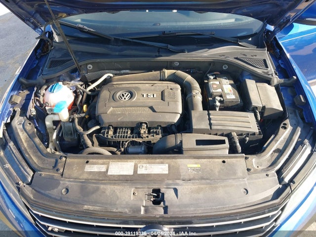 1VWAT7A31GC068715 Volkswagen Passat 1.8t R-line