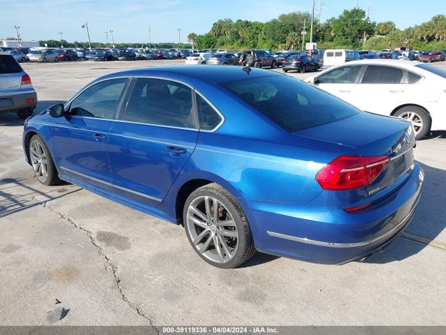 1VWAT7A31GC068715 Volkswagen Passat 1.8t R-line
