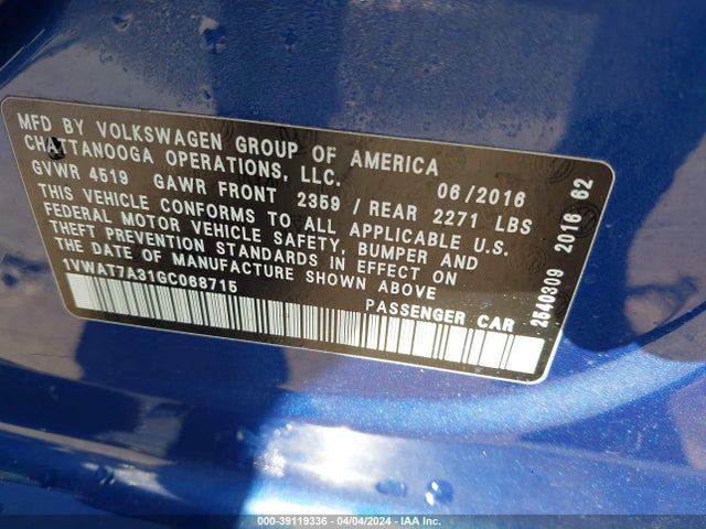 1VWAT7A31GC068715 Volkswagen Passat 1.8t R-line
