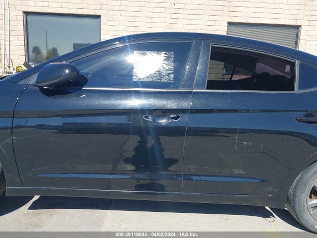 Hyundai ELANTRA SEL 2018 5NPD84LF1JH219216 Image 15