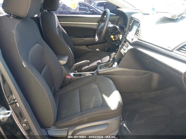 Hyundai ELANTRA SEL 2018 5NPD84LF1JH219216 Image 5