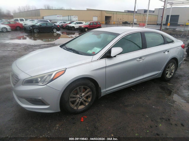 Hyundai SONATA SE 2015 5NPE24AF8FH198770 Image 2
