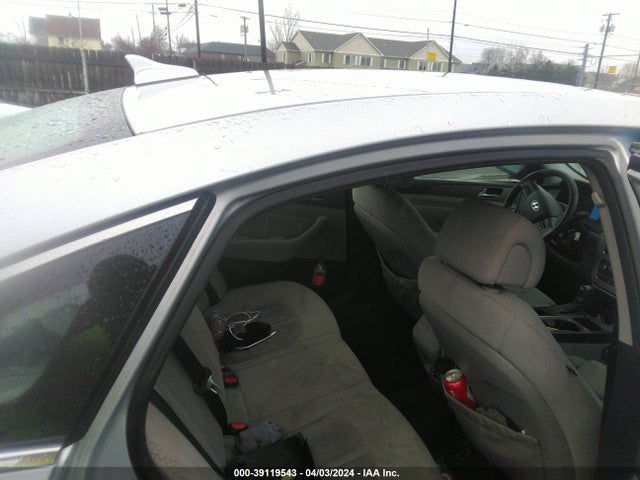 Hyundai SONATA SE 2015 5NPE24AF8FH198770 Image 8
