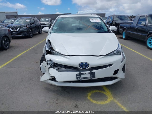 Toyota Prius Four 2018 JTDKARFU1J3062172 Image 11