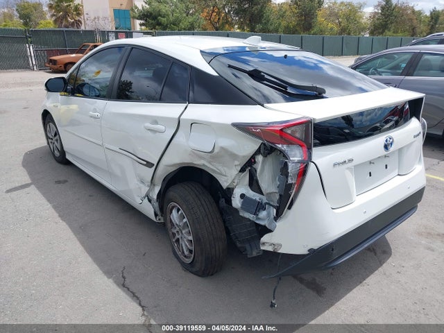 Toyota Prius Four 2018 JTDKARFU1J3062172 Image 16