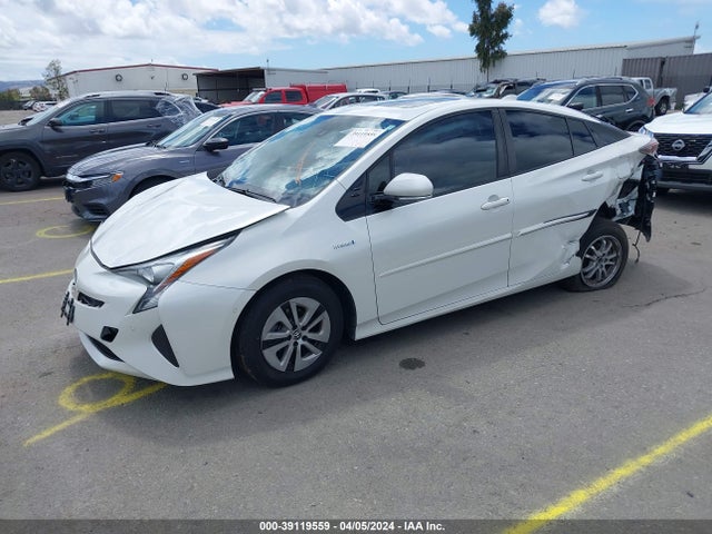 Toyota Prius Four 2018 JTDKARFU1J3062172 Image 2