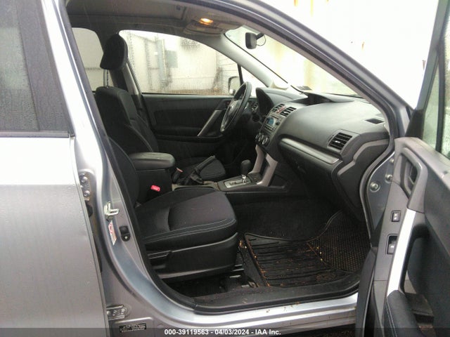 Subaru Forester 2.5i Premium 2015 JF2SJADC3FH431766 Image 5