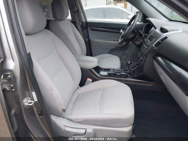 KIA SORENTO LX 2014 5XYKT3A66EG517292 Image 5