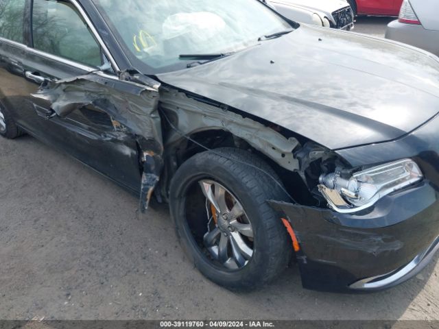 2C3CCAKG0JH165181 Chrysler 300 Limited Awd