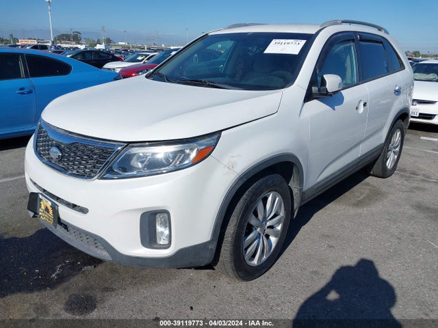 KIA SORENTO LX 2014 5XYKT4A61EG527959 Image 2