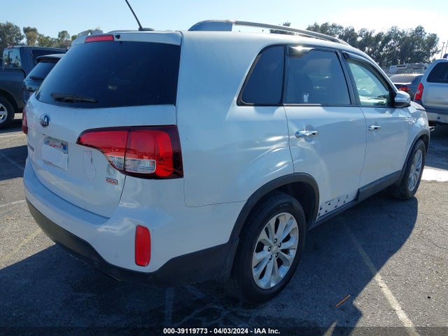 KIA SORENTO LX 2014 5XYKT4A61EG527959 Image 4
