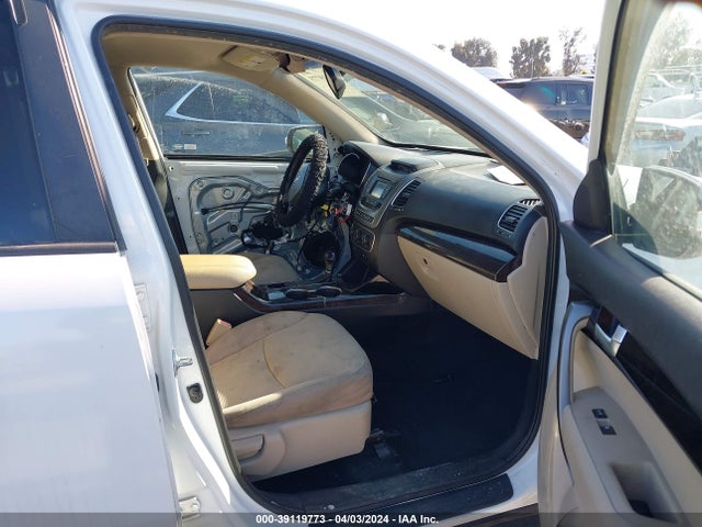 KIA SORENTO LX 2014 5XYKT4A61EG527959 Image 5