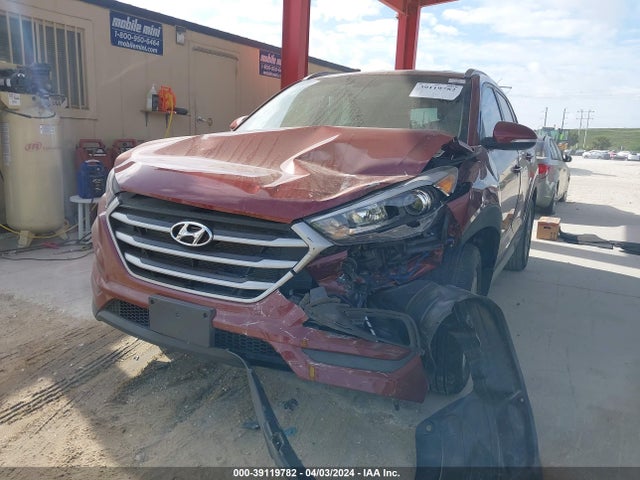 Hyundai Tucson Sel Plus 2018 KM8J33A42JU770219 Image 2