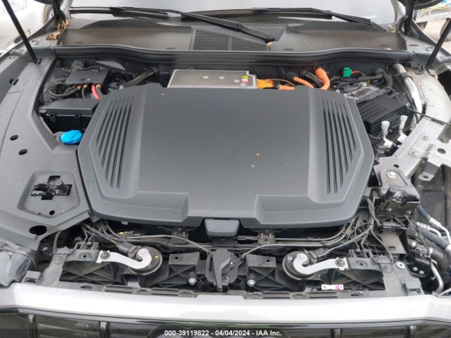 WA1AAAGE8NB011925 Audi E-tron Premium Quattro