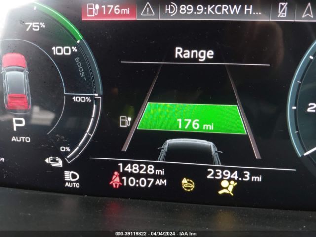 WA1AAAGE8NB011925 Audi E-tron Premium Quattro