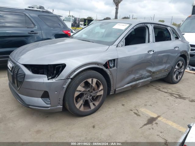WA1AAAGE8NB011925 Audi E-tron Premium Quattro