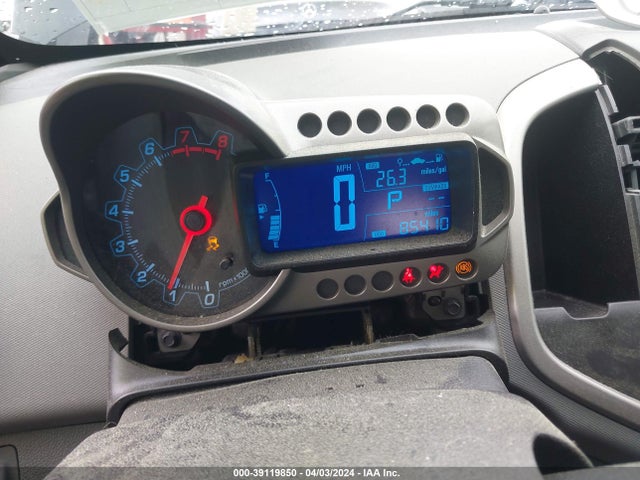 Chevrolet Sonic Lt Auto 2014 1G1JC6SHXE4211149 Image 7