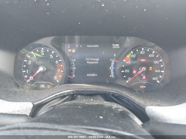 3C4NJDFB2NT125823 Jeep Compass Latitude Lux 4x4
