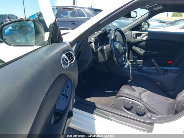 2018 NISSAN 370Z JN1AZ4EH7JM571837 Photo 4