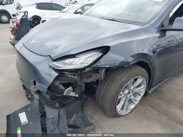 7SAYGDEE7NF411188 Tesla Model Y Long Range Dual Motor All-wheel Drive