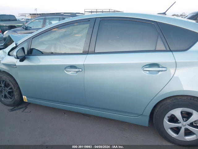 Toyota Prius Three 2015 JTDKN3DU8F1997275 Image 14