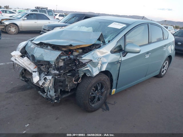 Toyota Prius Three 2015 JTDKN3DU8F1997275 Image 2