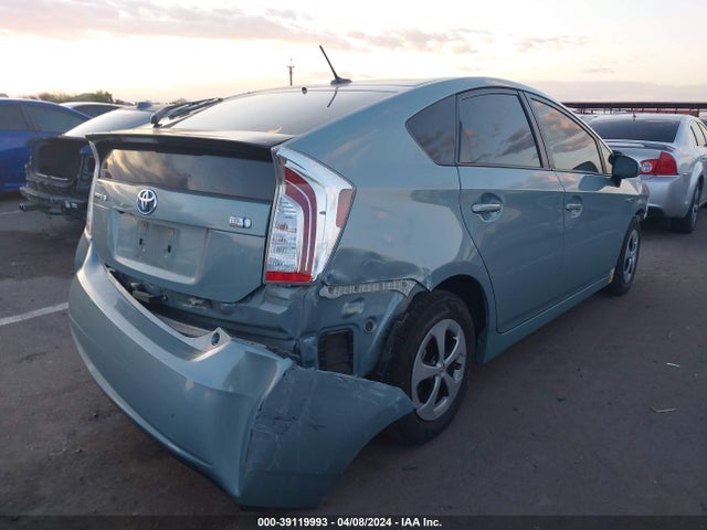 Toyota Prius Three 2015 JTDKN3DU8F1997275 Image 4