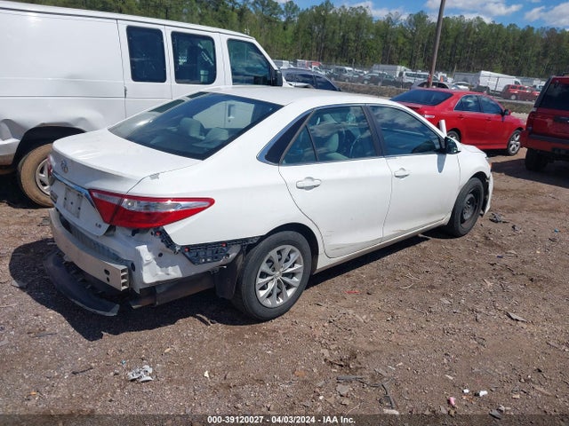 Toyota CAMRY LE 2016 4T4BF1FK9GR581279 Image 4