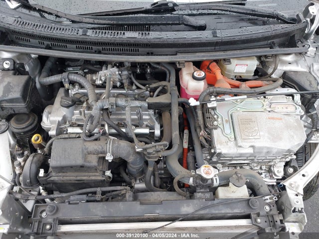 Toyota Prius C Three 2018 JTDKDTB39J1619407 Image 10