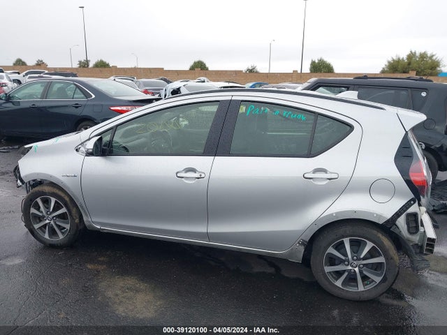 Toyota Prius C Three 2018 JTDKDTB39J1619407 Image 15