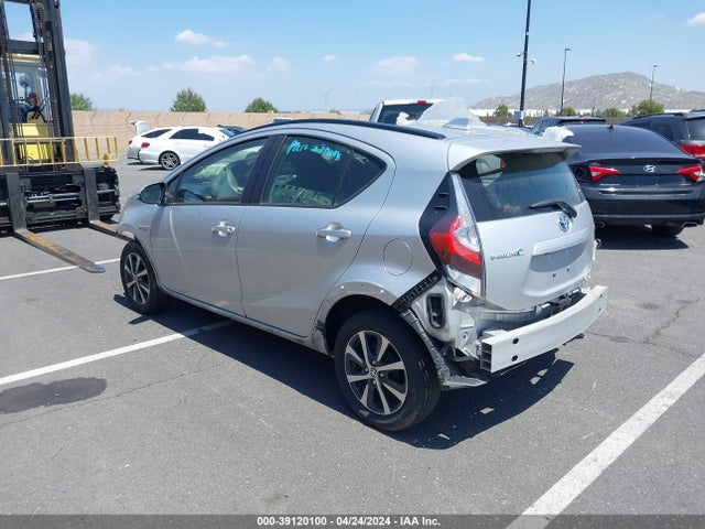 Toyota Prius C Three 2018 JTDKDTB39J1619407 Image 3