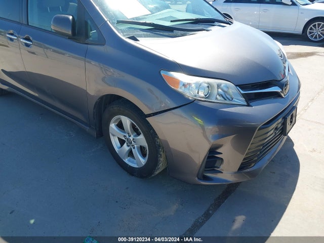 Toyota SIENNA LE 2020 5TDKZ3DC0LS024322 Image 6