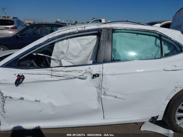 Toyota CAMRY LE 2024 4T1C11AK6RU875729 Image 15