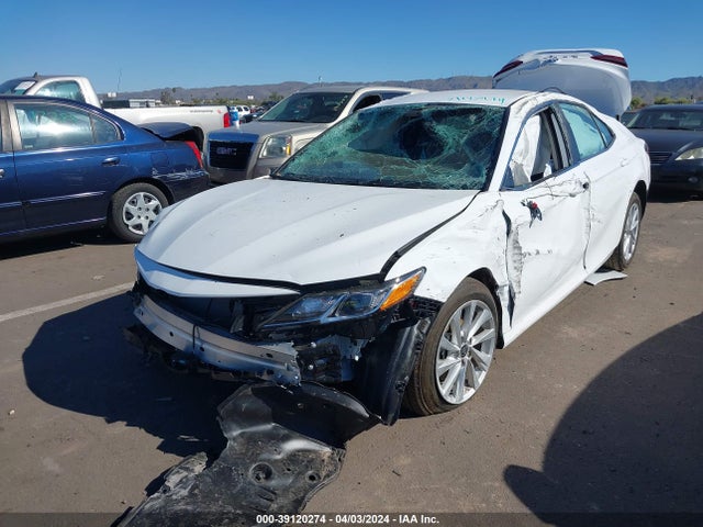 Toyota CAMRY LE 2024 4T1C11AK6RU875729 Image 2