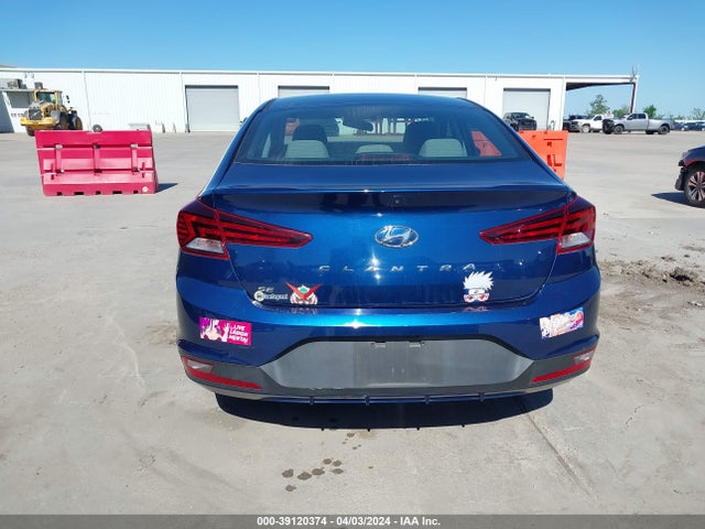 Hyundai ELANTRA SE 2019 5NPD74LF3KH459274 Image 17