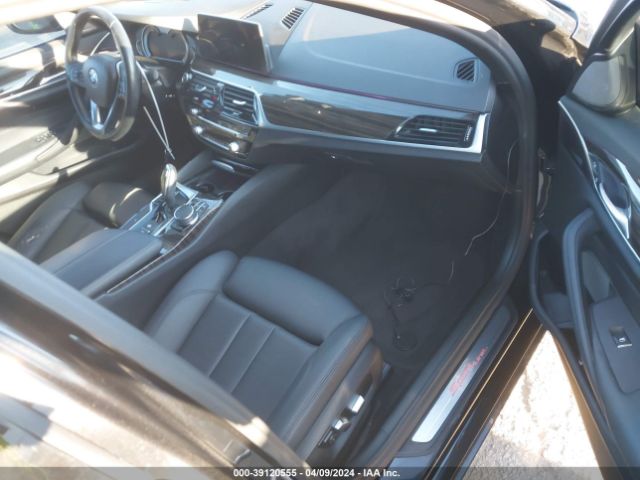 WBAJE5C54JWA94053 BMW 540I