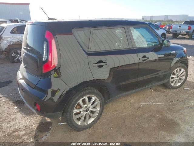 KIA SOUL + 2017 KNDJP3A54H7418771 Image 4