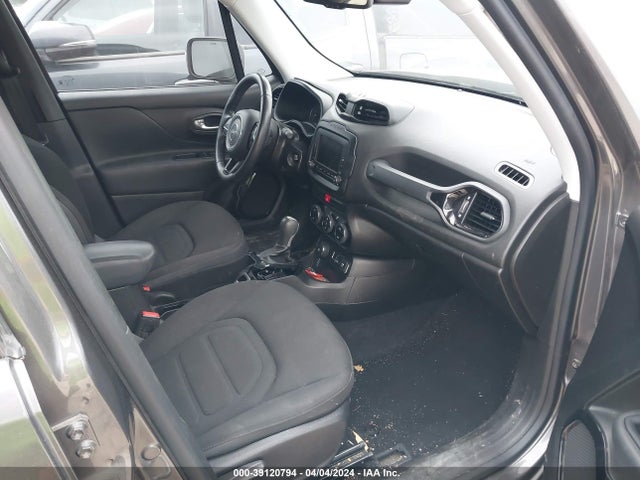 ZACCJBBT5GPD15166 Jeep Renegade Justice