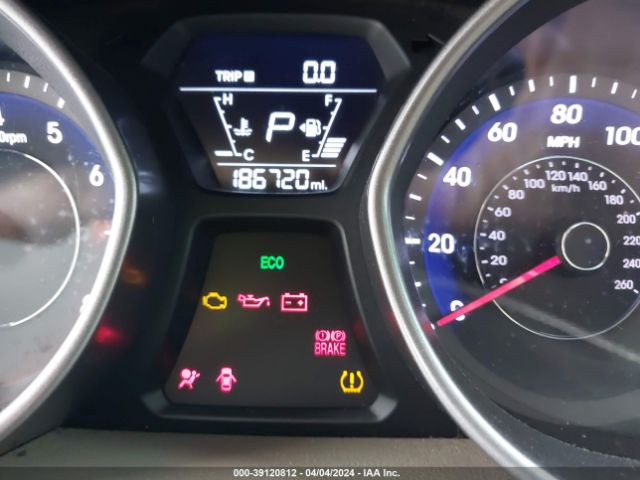 5NPDH4AE1GH775769 Hyundai ELANTRA SE