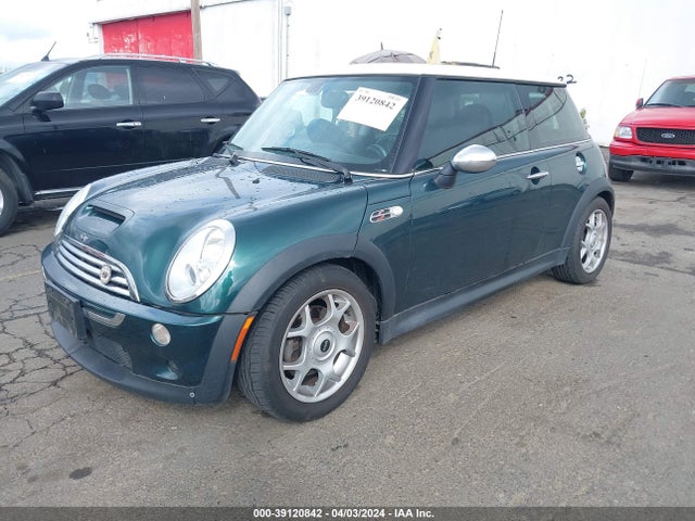 2006 MINI COOPER S WMWRE33506TL18125 Photo 1