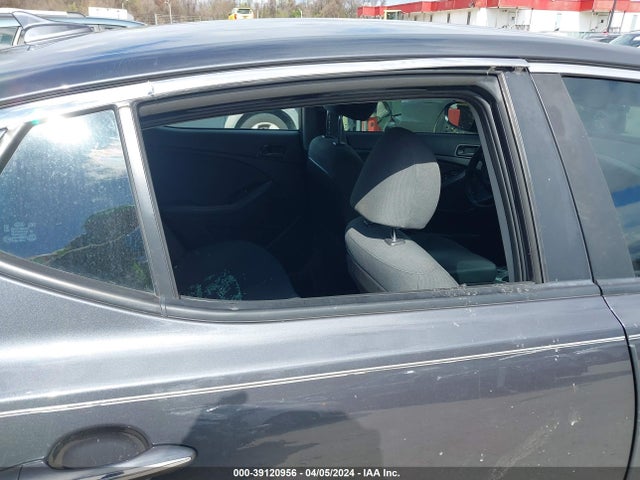KIA Optima Lx 2015 KNAGM4A72F5625773 Image 12
