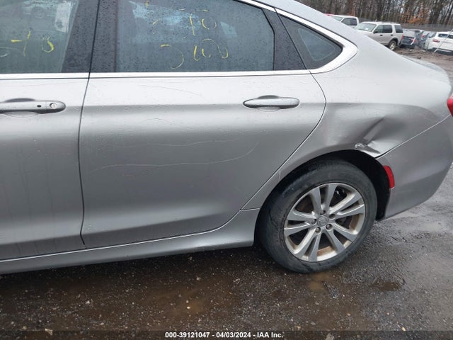 Chrysler 200 Limited 2015 1C3CCCAB5FN570906 Image 6