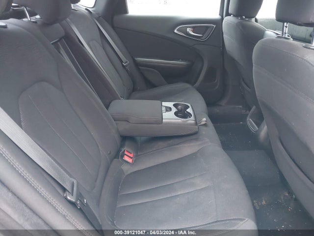 Chrysler 200 Limited 2015 1C3CCCAB5FN570906 Image 8