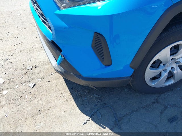 Toyota RAV4 LE 2019 JTMG1RFV3KJ022784 Image 17