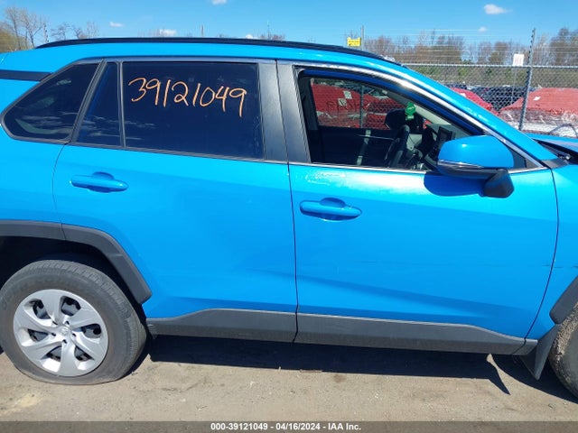 Toyota RAV4 LE 2019 JTMG1RFV3KJ022784 Image 6