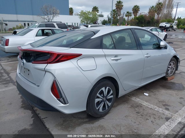 Toyota Prius Prime Plus 2019 JTDKARFP5K3108078 Image 4