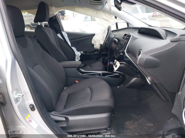 Toyota Prius Prime Plus 2019 JTDKARFP5K3108078 Image 5