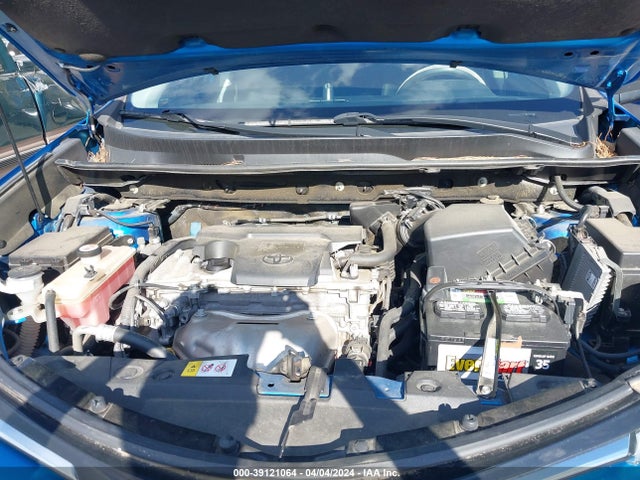 Toyota RAV4 LE 2017 JTMZFREV3HJ101697 Image 10