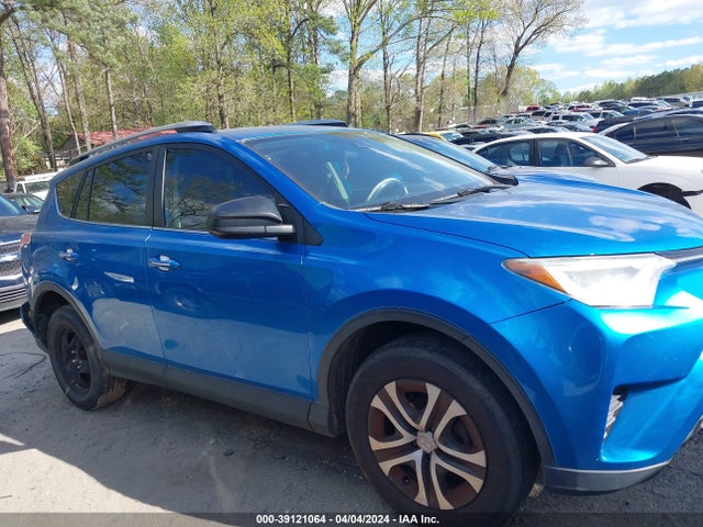 Toyota RAV4 LE 2017 JTMZFREV3HJ101697 Image 13